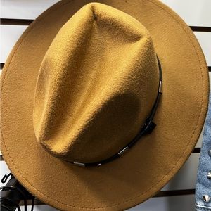 NWT Beautiful Western Style Fedora